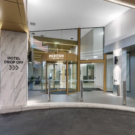 Meriton Suites Sydney Airport-2
